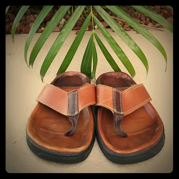 eddie bauer flip flops mens